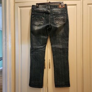 Seven7 Jeans